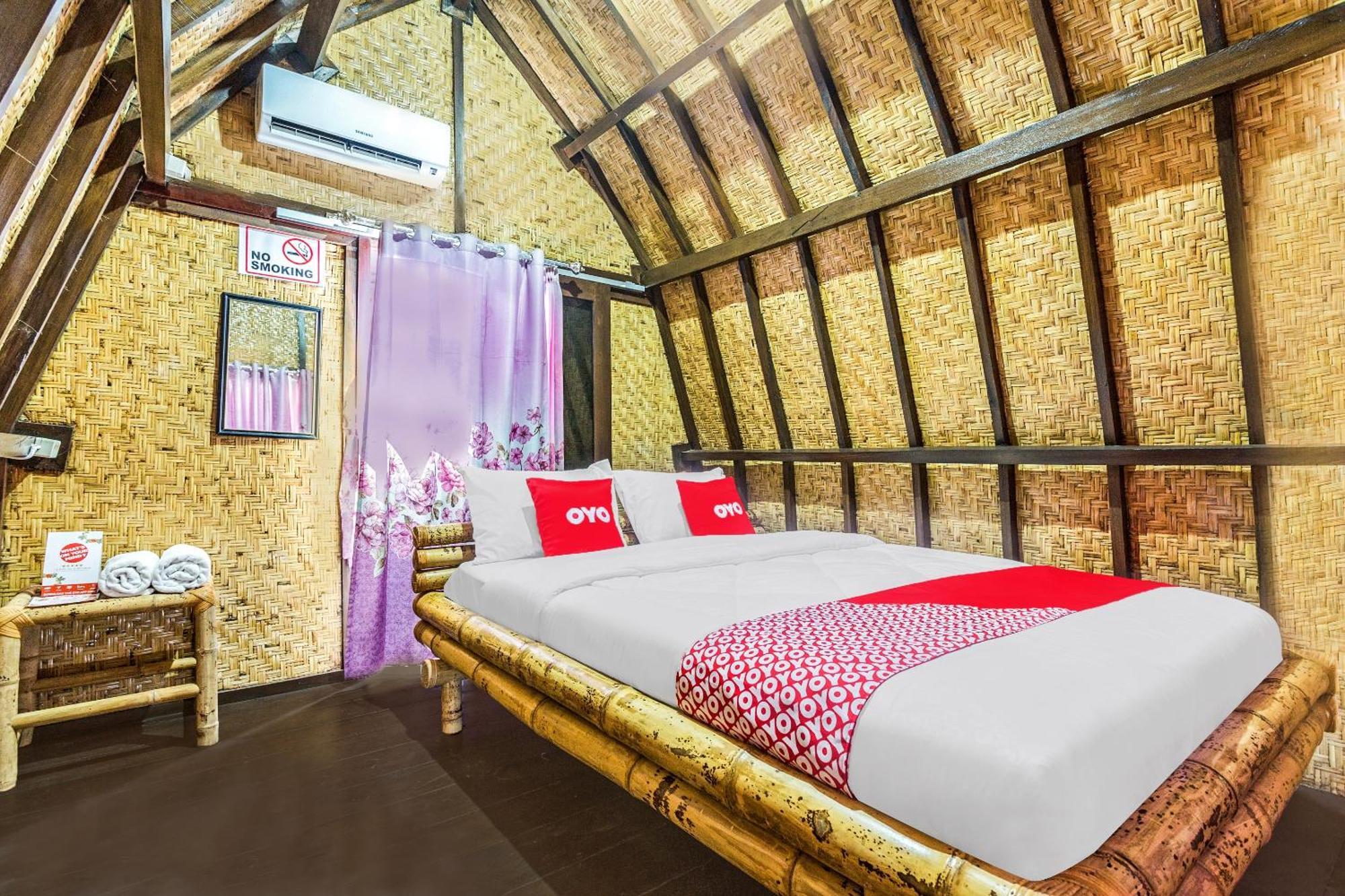 Oyo 1837 Telone Bungalow Palebah Buitenkant foto